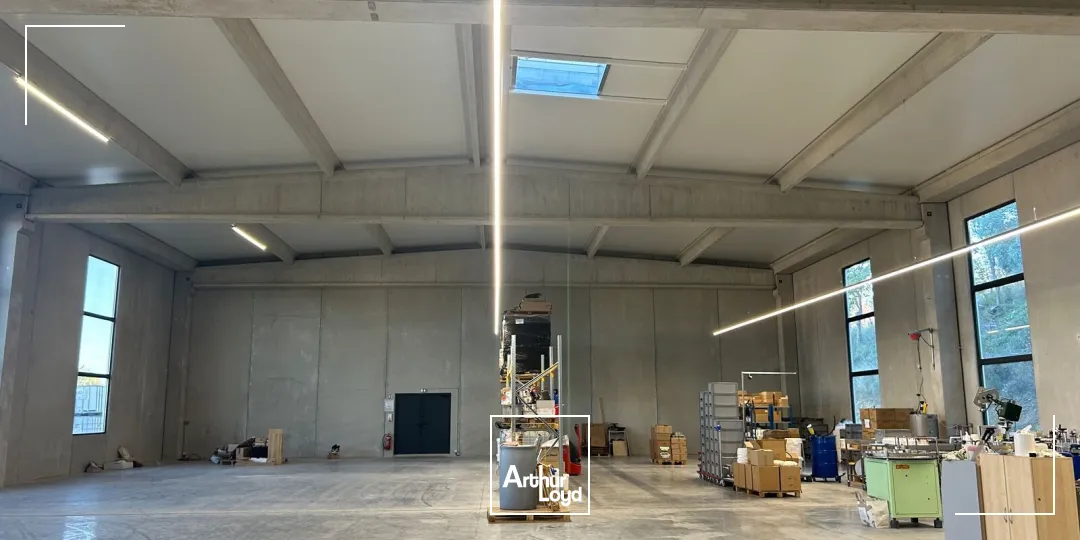 Locaux d'activité & Entrepôts - Location - SAINT ESTEVE JANSON - 13610 - 1139-1139 - 7840725