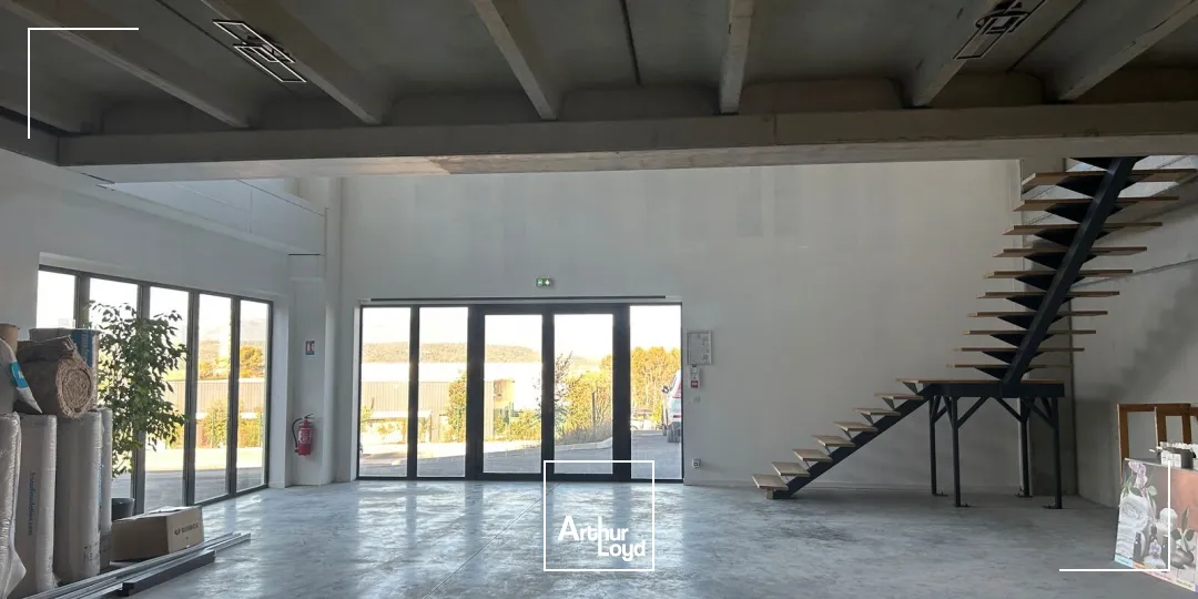 Locaux d'activité & Entrepôts - Location - SAINT ESTEVE JANSON - 13610 - 1139-1139 - 7840729