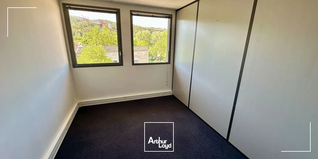 Bureaux - Location - LE THOLONET - 13100 - 68.35-68.35 - 7850020
