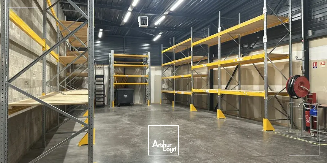 Locaux commerciaux - Location - MONTIVILLIERS - 76290 - 1200-1200 - 7850910