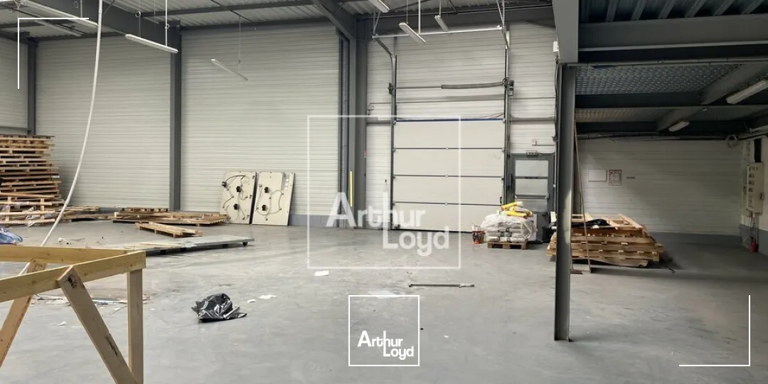 Locaux d'activité & Entrepôts - Location - GRIGNY - 91350 - 690-690 - 7856254
