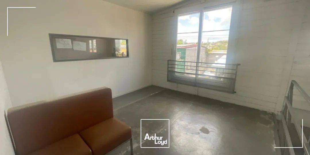 Locaux commerciaux - Location - Ducos - 97224 - 300-300 - 7857803