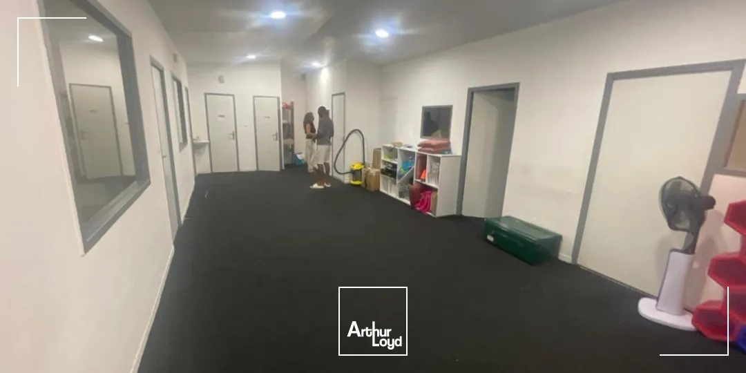 Locaux commerciaux - Location - Ducos - 97224 - 300-300 - 7857802