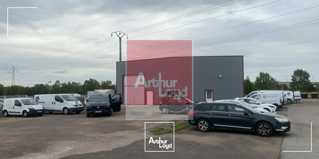 Locaux commerciaux - Location - LAVAU - 10150 - 550-550 - 7857924