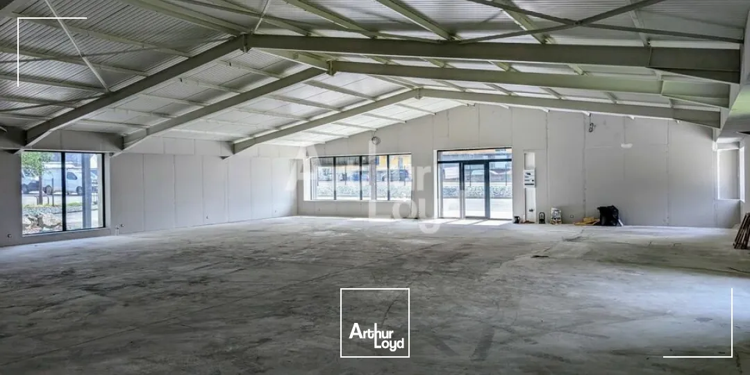 Locaux commerciaux - Vente - LA MEZIERE - 35520 - 660-660 - 7858625