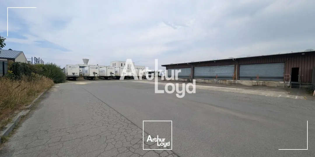 Locaux d'activité & Entrepôts - Location - BÉDÉE - 35137 - 1000-1000 - 7858638