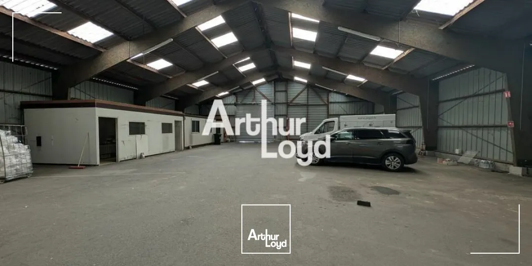 Locaux d'activité & Entrepôts - Location - SAINT-JACQUES-DE-LA-LANDE - 35136 - 500-500 - 7858646