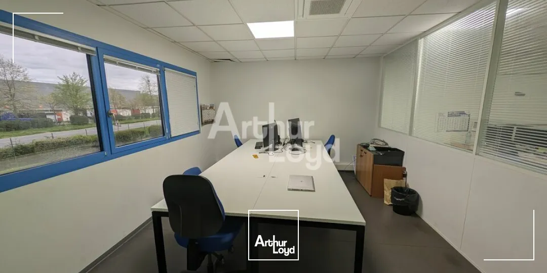 Locaux d'activité & Entrepôts - Location - LE RHEU - 35650 - 1110-1110 - 7867961