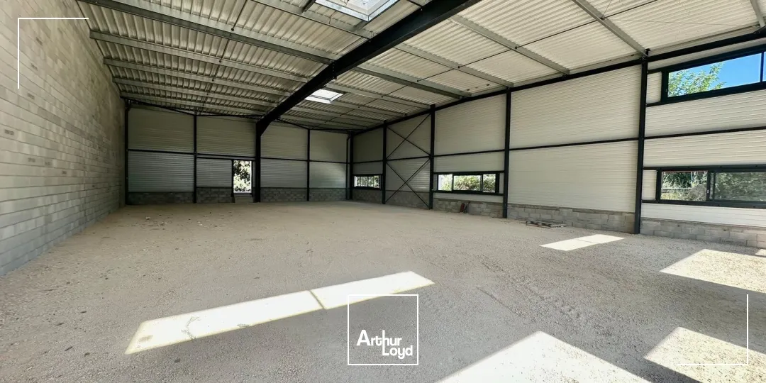 Locaux d'activité & Entrepôts - Location - EGUILLES - 13510 - 115-615 - 7869714