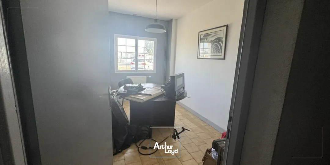 Locaux d'activité & Entrepôts - Location - PARCAY MESLAY - 37210 - 546-546 - 7876692