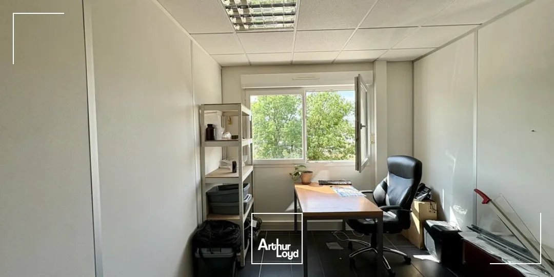 Bureaux - Location - AHUY - 21121 - 146-146 - 7877420