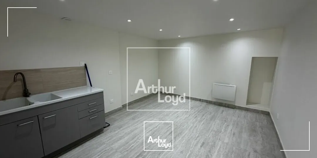 Locaux commerciaux - Location - MORET-LOING-ET-ORVANNE - 77250 - 82-82 - 7877427