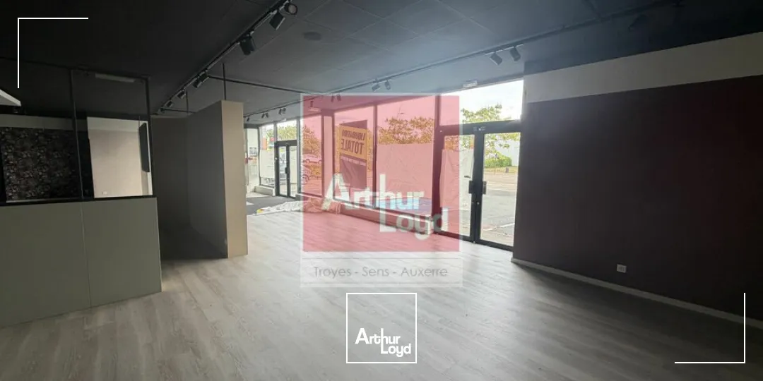 Locaux commerciaux - Location - SAINT PARRES AUX TERTRES - 10410 - 390.7-390.7 - 7877582