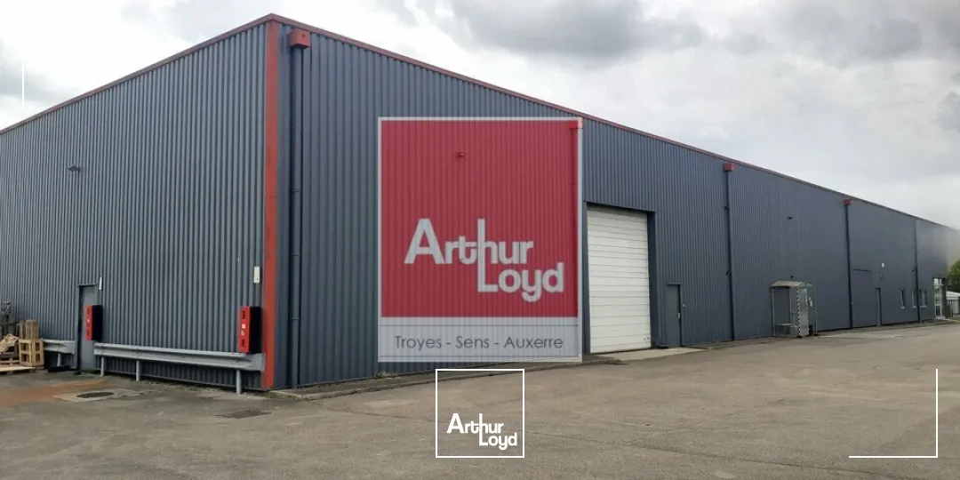 Locaux d'activité & Entrepôts - Location - LA CHAPELLE-SAINT-LUC - 10600 - 997-997 - 7878507
