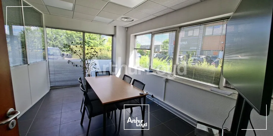 Bureaux - Location - WAMBRECHIES - 59118 - 476-2033 - 7879289