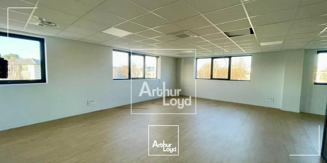Bureaux - Location - SAINT PIERRE DU PERRAY - 91280 - 163-163 - 7879713