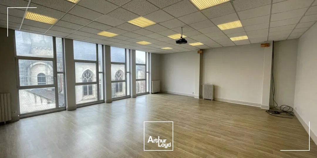 Bureaux - Location - POITIERS - 86000 - 100.53-100.53 - 7879749