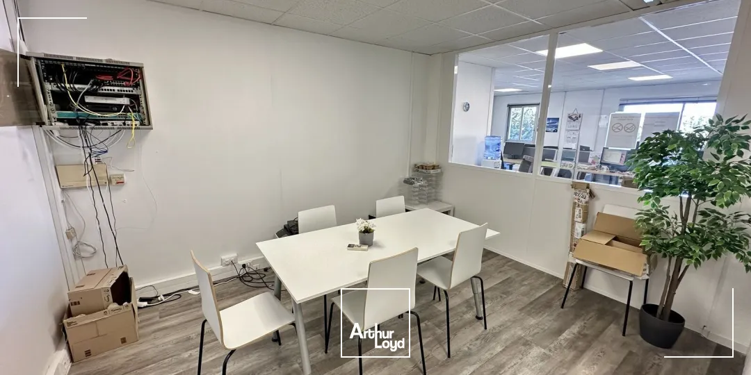 Bureaux - Location - VITROLLES - 13127 - 101-101 - 7889023