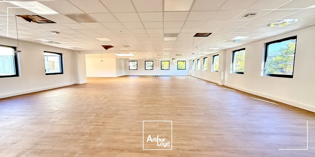 Bureaux - Location - VITROLLES - 13127 - 72-2627 - 7889084