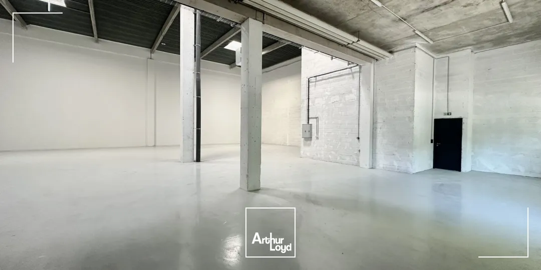 Locaux d'activité & Entrepôts - Location - VITROLLES - 13127 - 2081-2081 - 7889213