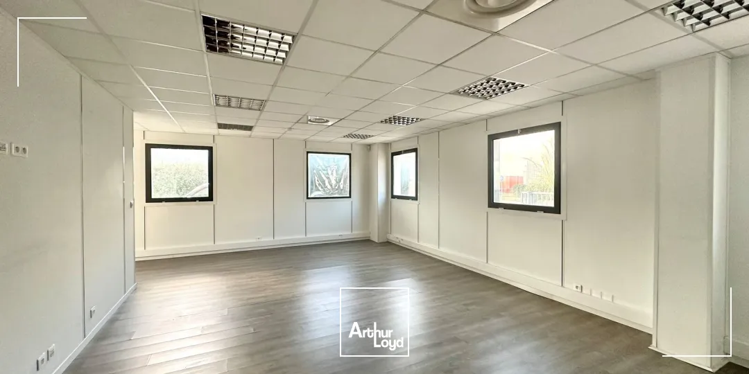 Locaux d'activité & Entrepôts - Location - AIX EN PROVENCE - 13290 - 585-585 - 7889293