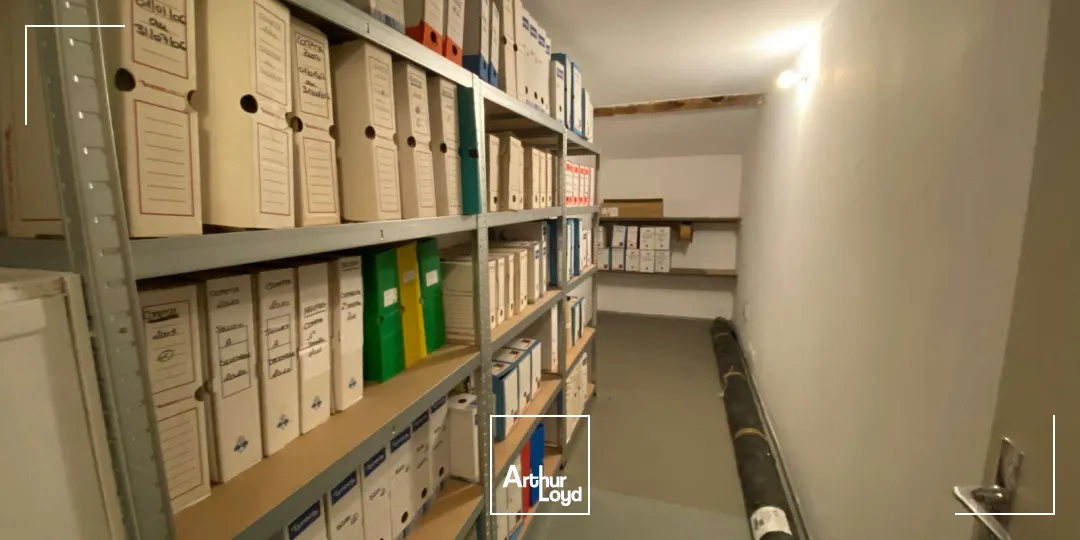 Bureaux - Location - SALON DE PROVENCE - 13300 - 74.82-221.37 - 7889345
