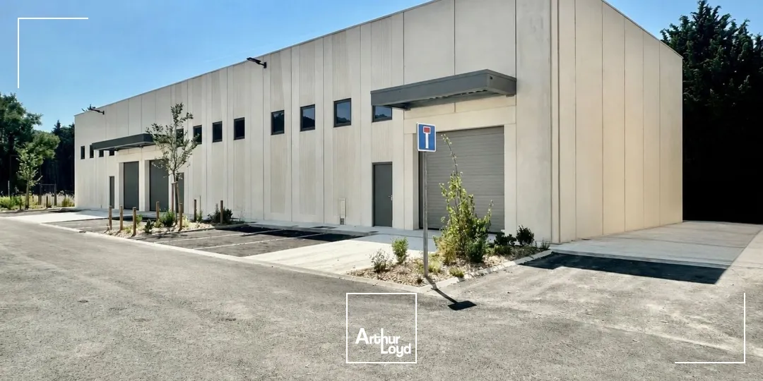 Locaux d'activité & Entrepôts - Location - LES PENNES MIRABEAU - 13170 - 199-606 - 7889355