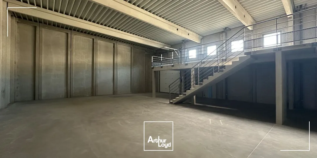 Locaux d'activité & Entrepôts - Location - LES PENNES MIRABEAU - 13170 - 199-606 - 7889349