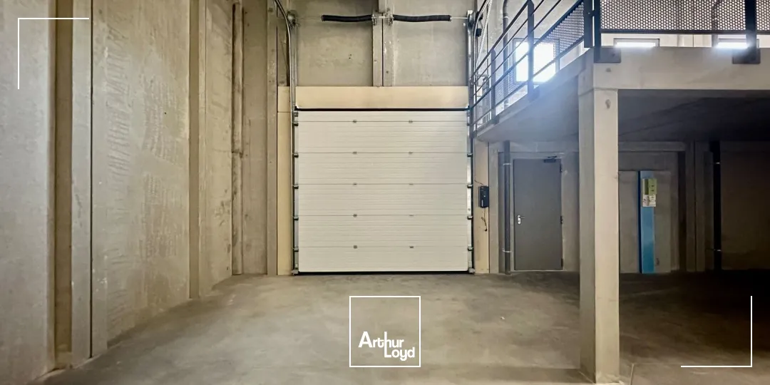 Locaux d'activité & Entrepôts - Location - LES PENNES MIRABEAU - 13170 - 199-606 - 7889351
