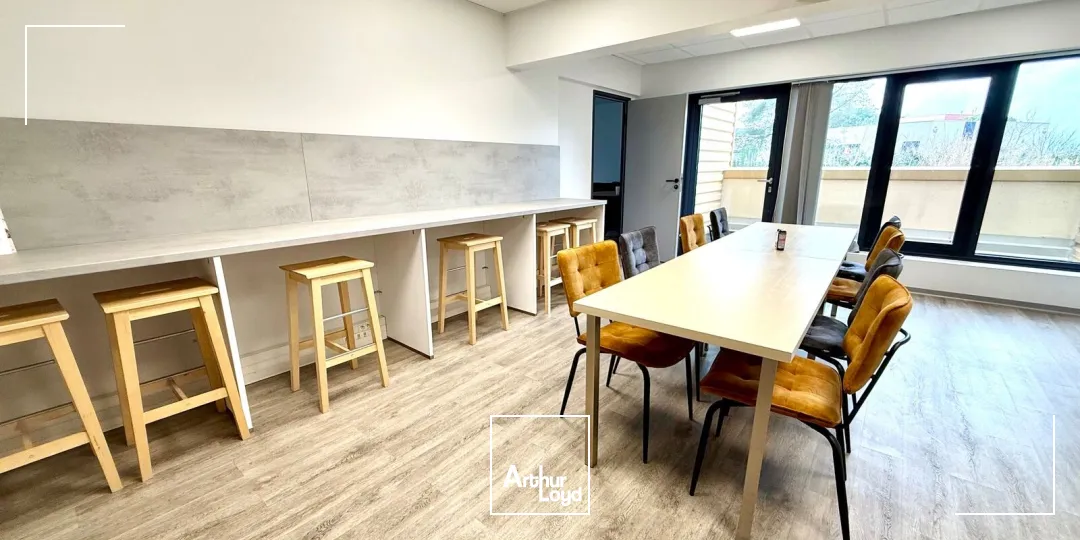 Bureaux - Location - VITROLLES - 13127 - 206.6-206.6 - 7889435