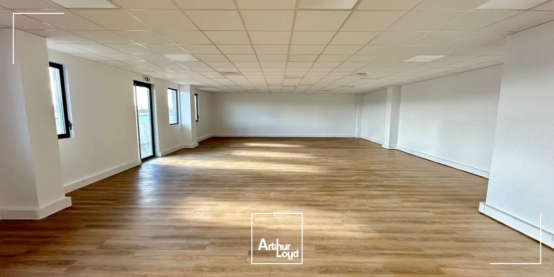 Bureaux - Location - PERTUIS - 84120 - 139.5-812.4 - 7889548