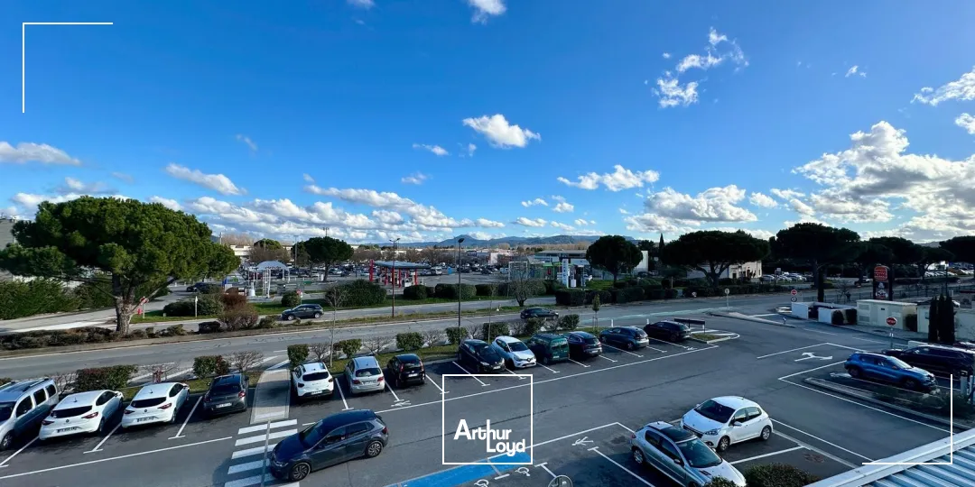 Bureaux - Location - PERTUIS - 84120 - 139.5-812.4 - 7889553