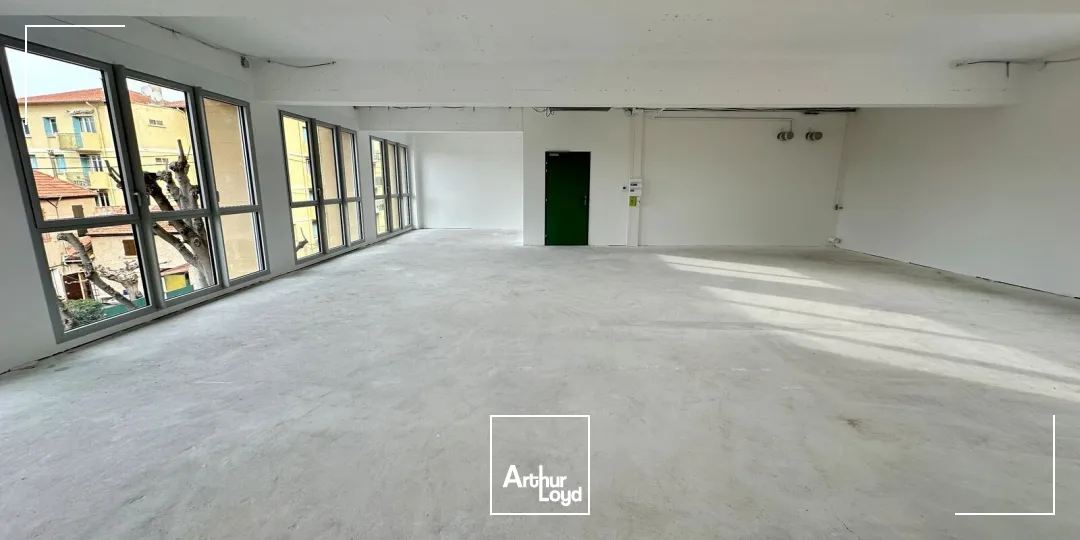 Bureaux - Location - AIX EN PROVENCE - 13100 - 102.23-251.53 - 7889581