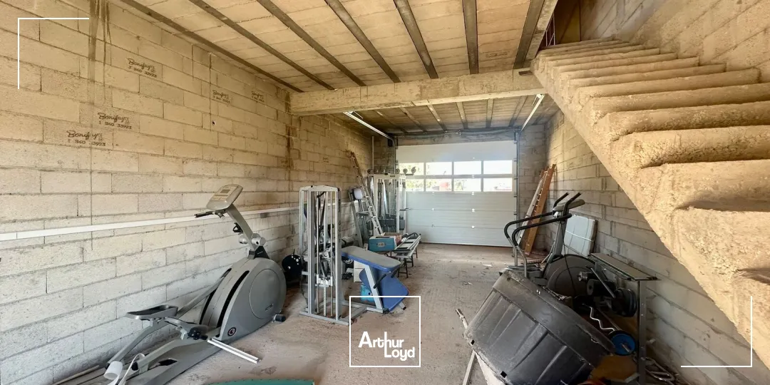 Locaux d'activité & Entrepôts - Location - TRETS - 13530 - 63-405 - 7889625
