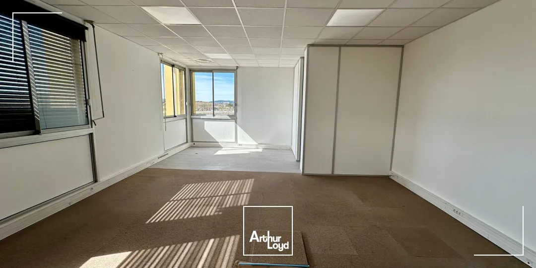 Bureaux - Location - AIX EN PROVENCE - 13290 - 70-152 - 7889710