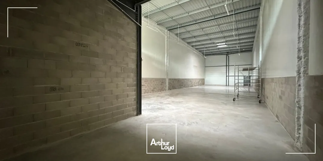 Locaux d'activité & Entrepôts - Vente - BOUC BEL AIR - 13320 - 437.7-1778.81 - 7889798