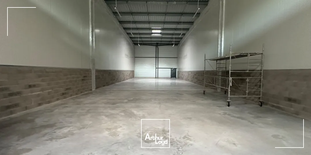 Locaux d'activité & Entrepôts - Vente - BOUC BEL AIR - 13320 - 437.7-1778.81 - 7889799