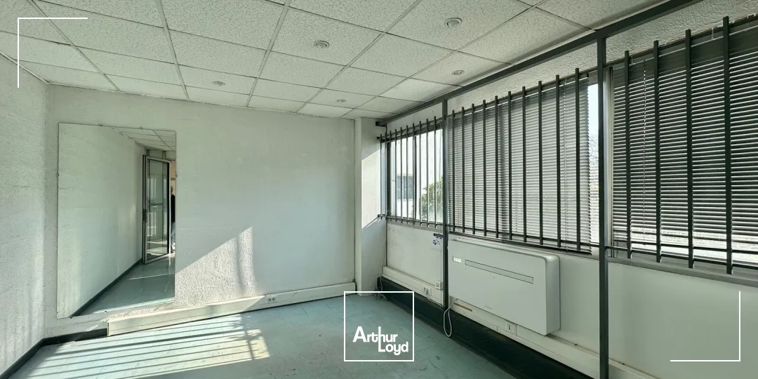 Locaux d'activité & Entrepôts - Location - AIX EN PROVENCE - 13080 - 377-377 - 7889843