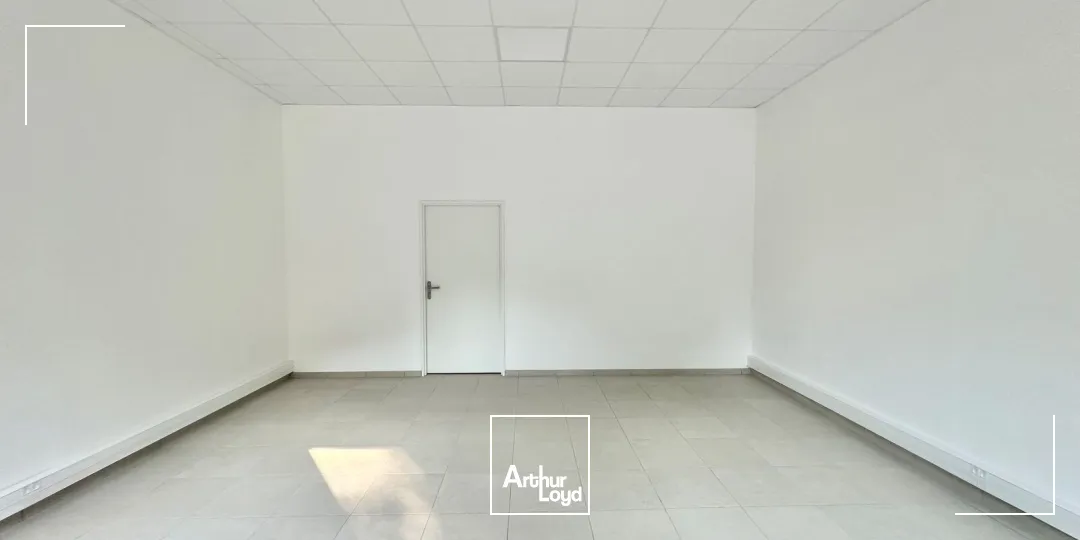 Locaux d'activité & Entrepôts - Location - BOUC BEL AIR - 13320 - 299.83-899.61 - 7890030