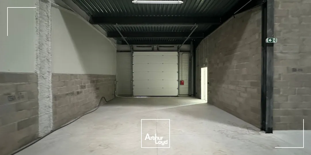Locaux d'activité & Entrepôts - Location - BOUC BEL AIR - 13320 - 299.83-899.61 - 7890033