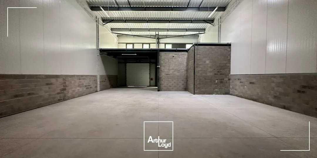 Locaux d'activité & Entrepôts - Location - BOUC BEL AIR - 13320 - 299.83-899.61 - 7890034