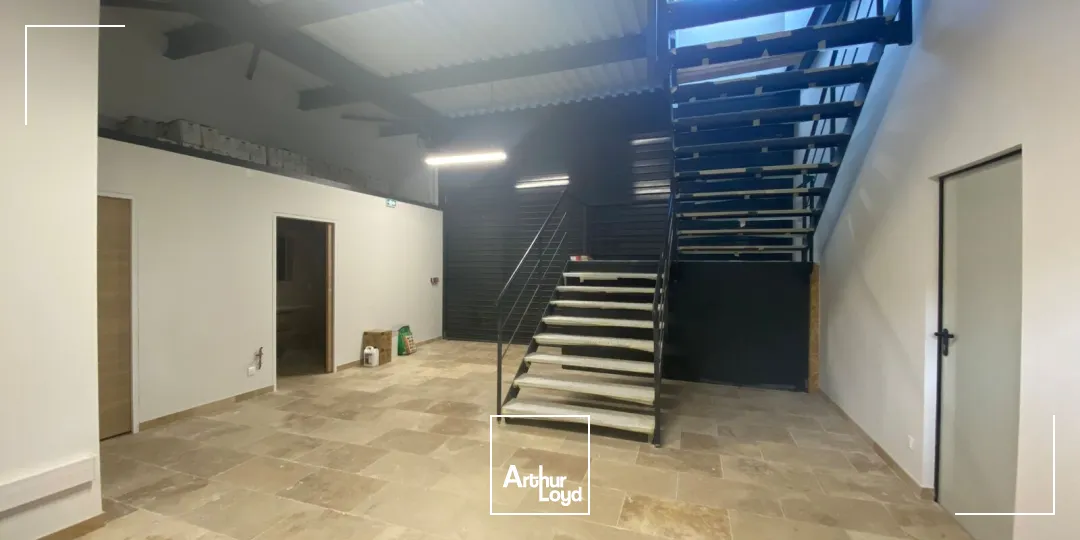 Locaux d'activité & Entrepôts - Location - SALON DE PROVENCE - 13300 - 766-766 - 7890046