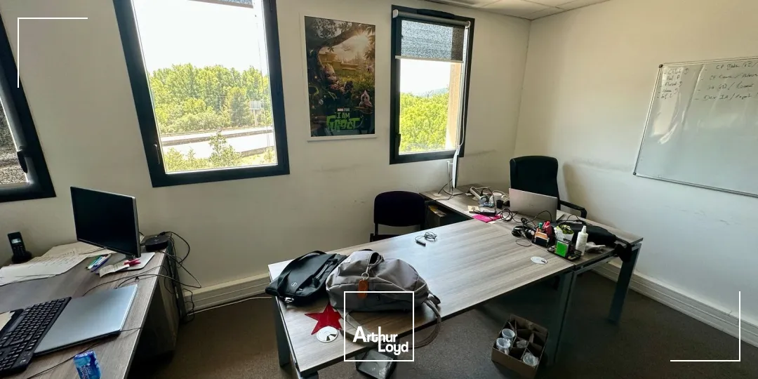 Bureaux - Vente - CHATEAUNEUF LE ROUGE - 13790 - 113.5-113.5 - 7890240