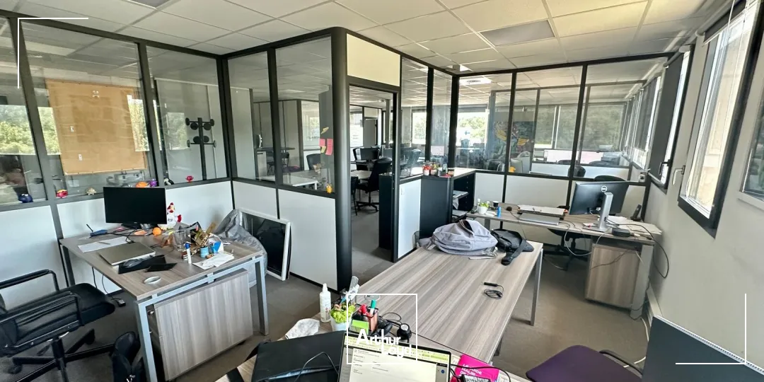Bureaux - Vente - CHATEAUNEUF LE ROUGE - 13790 - 113.5-113.5 - 7890239