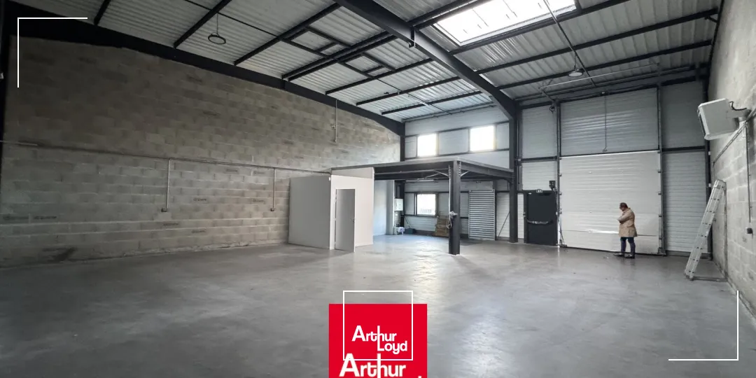Locaux d'activité & Entrepôts - Location - VINDRY SUR TURDINE - 69490 - 218-218 - 7891254