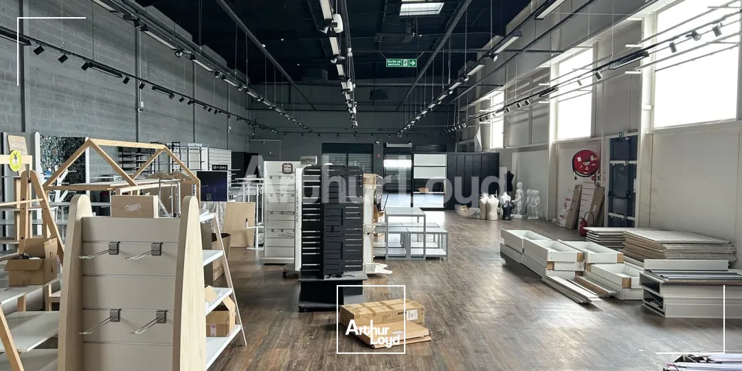 Locaux commerciaux - Location - CAPINGHEM - 59160 - 420-840 - 7891879