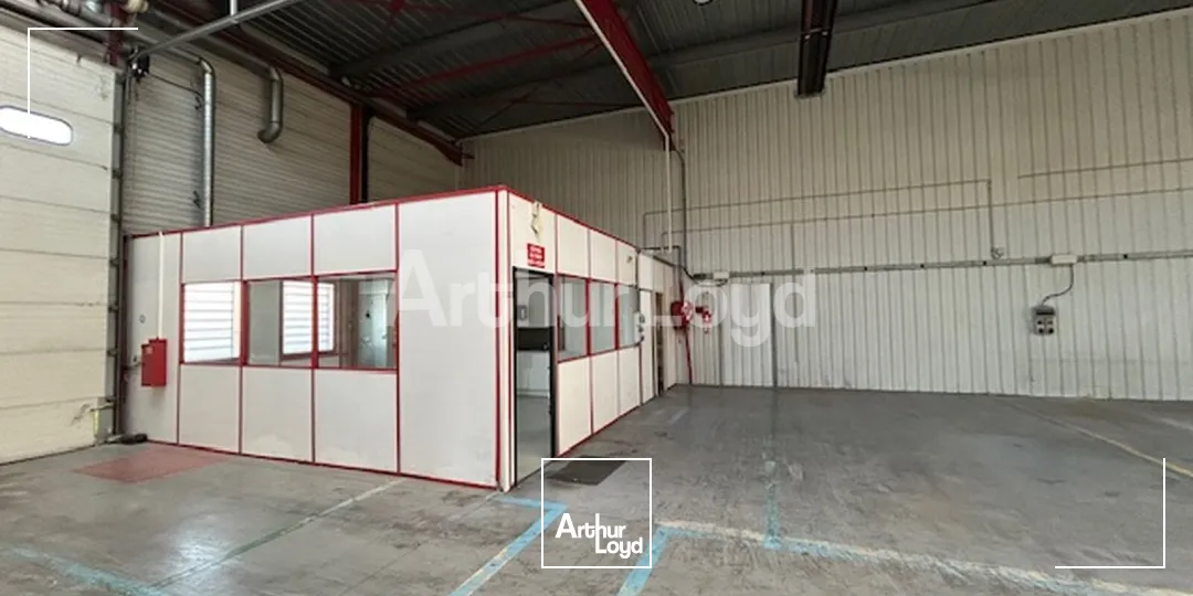 Locaux d'activité & Entrepôts - Location - PETITE FORET - 59494 - 1384-1384 - 7892062