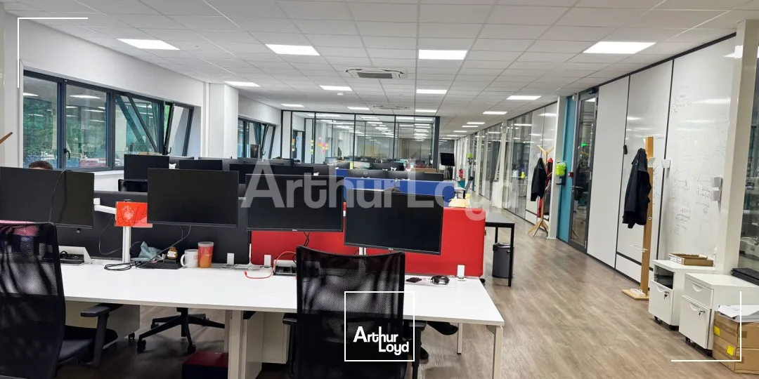 Locaux d'activité & Entrepôts - Location - CROIX - 59170 - 599-2179 - 7892110