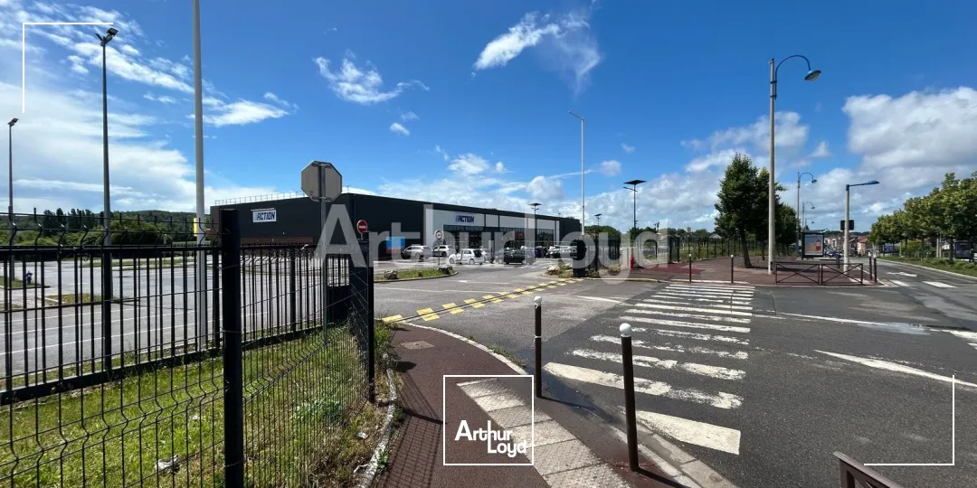 Locaux commerciaux - Location - MONTIGNY EN GOHELLE - 62640 - 500-1600 - 7892126