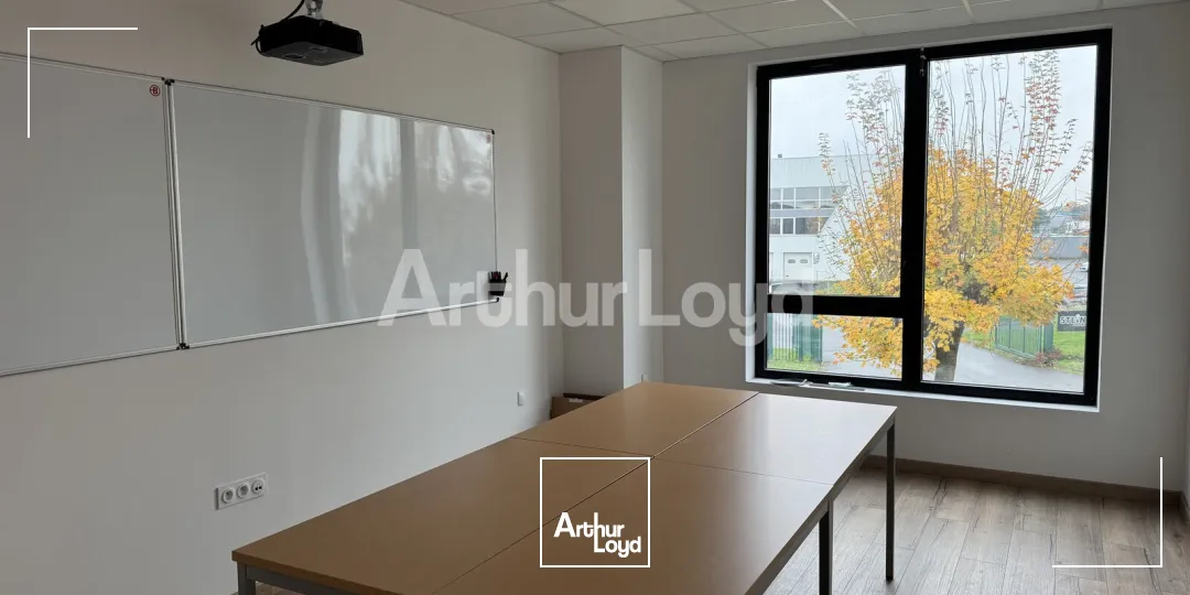 Locaux d'activité & Entrepôts - Location - AVELIN - 59710 - 537-1289 - 7892170